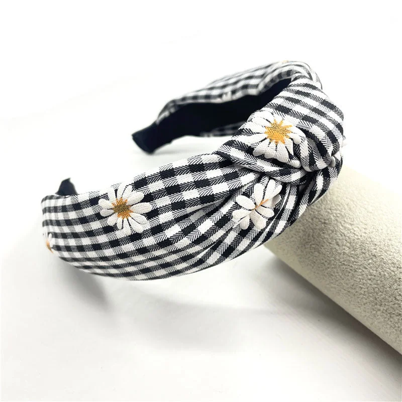 Wholesale Vintage Black and White Checkered DaisiesKnotted Headbands