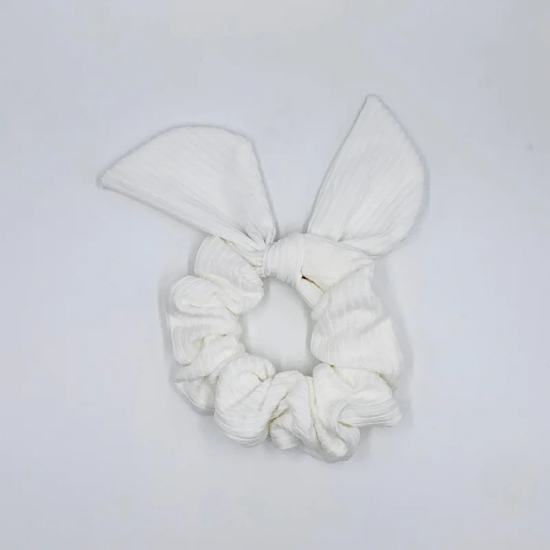 White Ribbed Scrunchie Bow